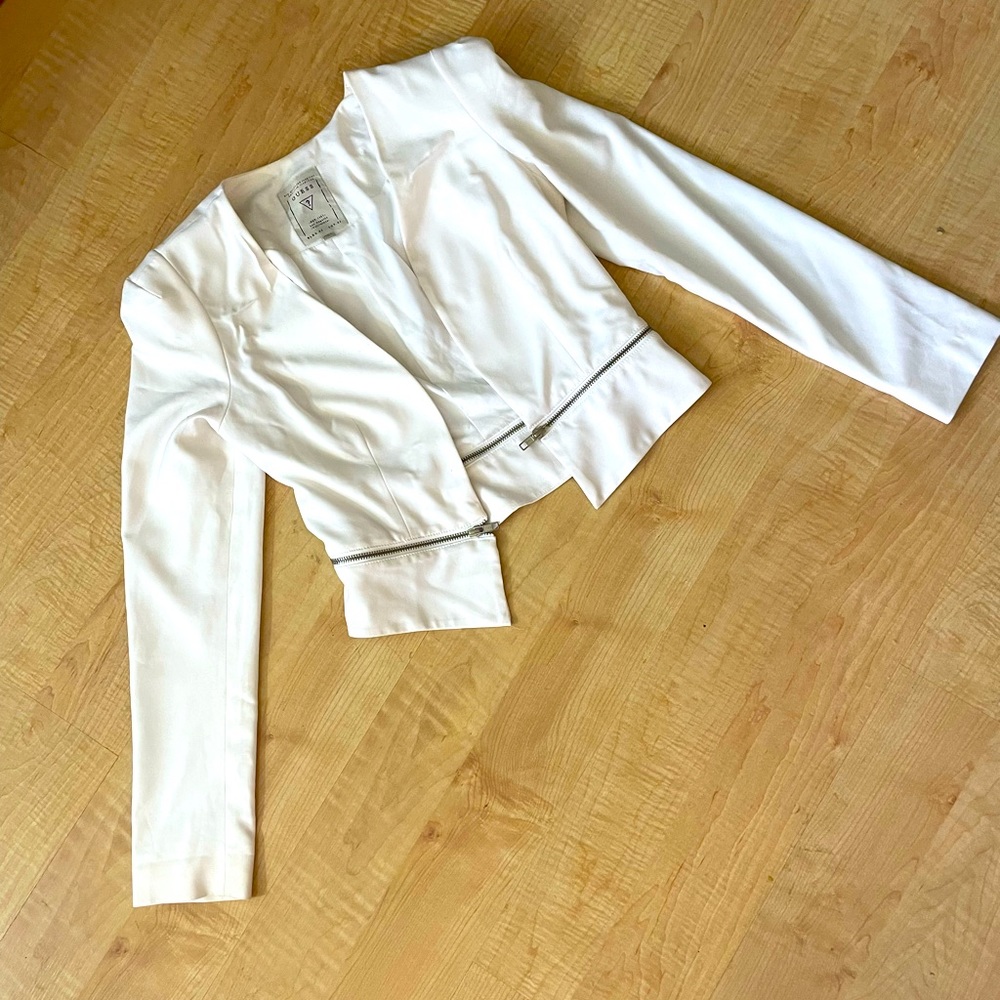 Guess jacket.  Cropped at waist. White Size S